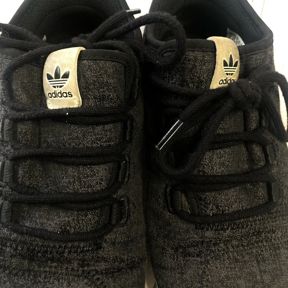 Adidas Sneakers Womens Size 8 Gray PYV 702001 Tubular Shadow Shoes